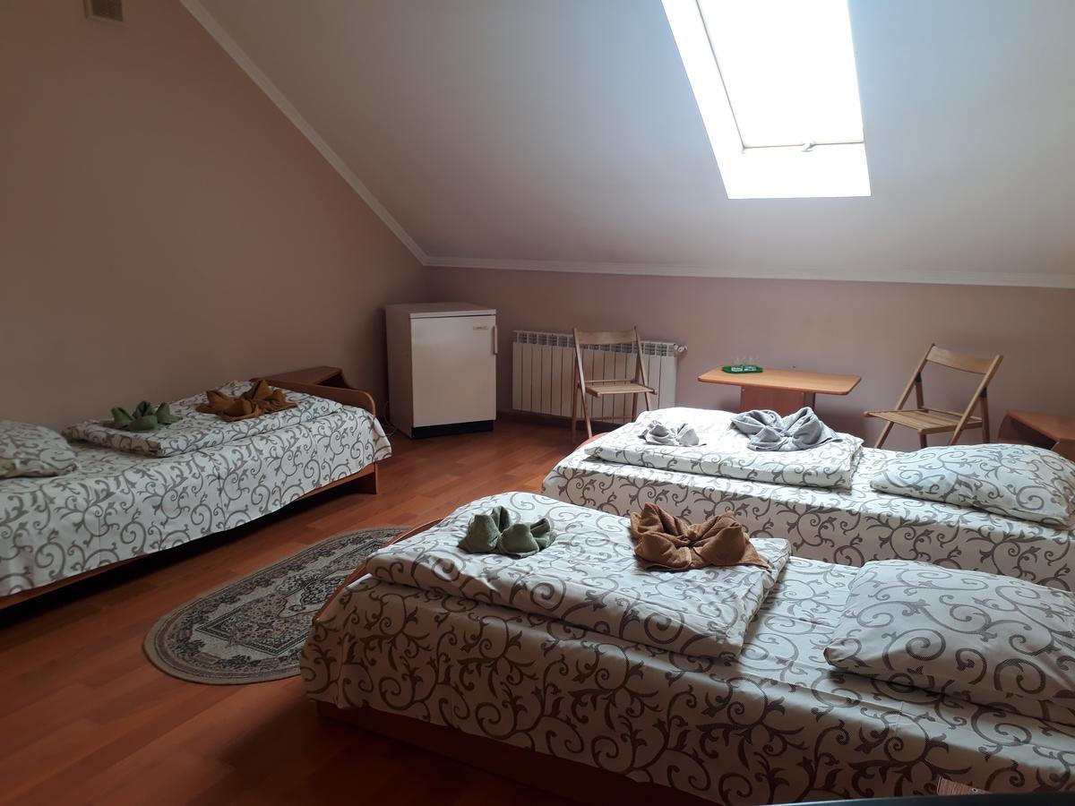 Apollon Otel Mukaçeve Dış mekan fotoğraf